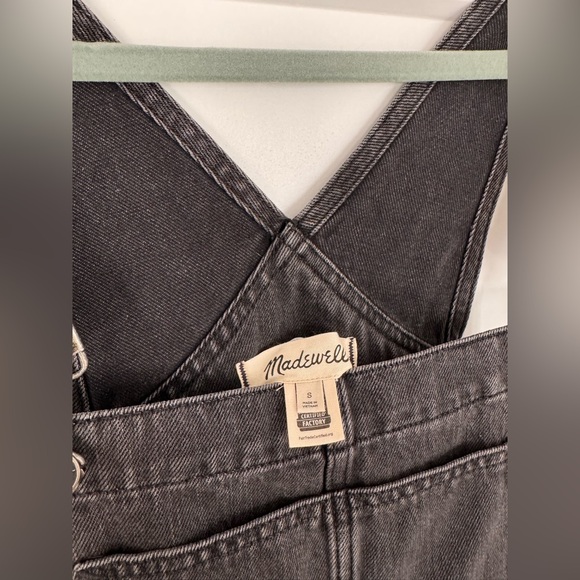 Madewell Denim Oversized Carpenter Overalls in Hartwell Wash - Picture 5 of 6